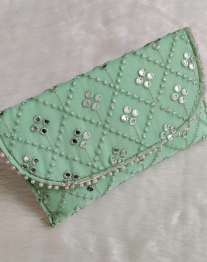 Women Embroidered Sling Purse